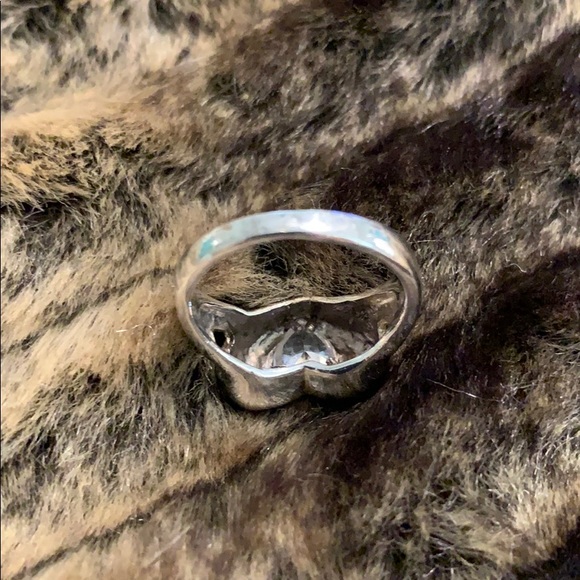 A Sweet HEART of a sterling silver ring! #A96 - Picture 4 of 6